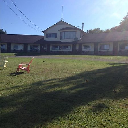 Jemseg Lakeview Motel Exterior photo
